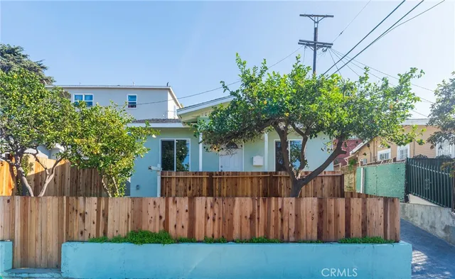 $724,000 | 1680 South Rimpau Boulevard, Los Angeles, CA 90019