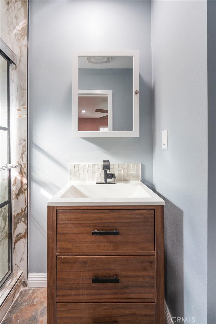 1680 South Rimpau Boulevard Los Angeles, CA 90019 - Photo 21 of 35