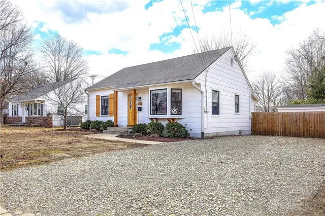 $245,000 | 619 East Loula Street, Olathe, KS 66061