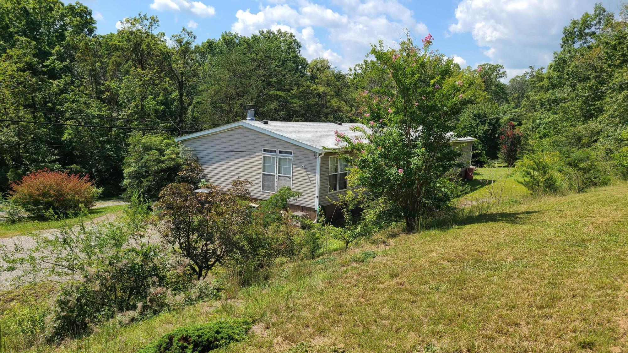 4051 Carterdell Road Salem, VA 24153 - Photo 26 of 36 20220829_122350