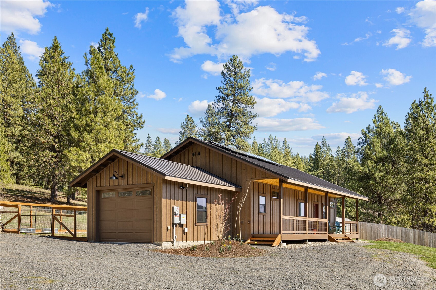 10692 Teanaway Road Cle Elum, WA 98922 - Photo 4 of 40
