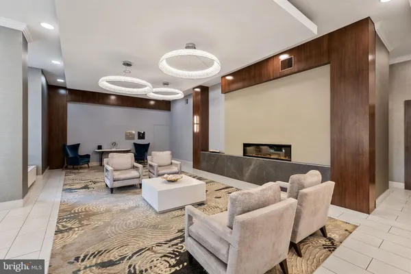 $2,685 | 4515 Willard Avenue, Unit 1414S, Chevy Chase, MD 20815
