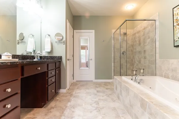 $1,225,000 | 30 Sienna Lane, Unit 30, Natick, MA 01760