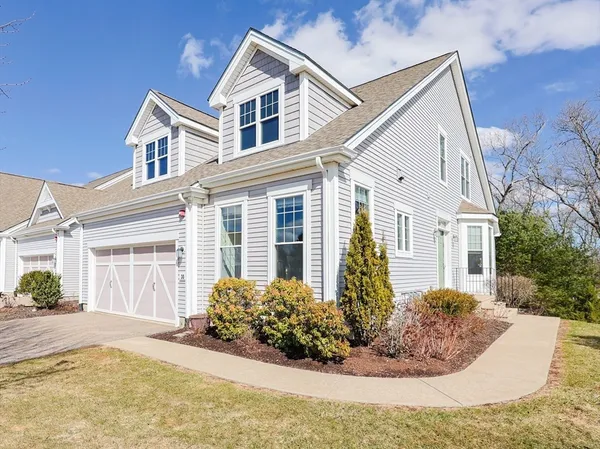 $1,225,000 | 30 Sienna Lane, Unit 30, Natick, MA 01760