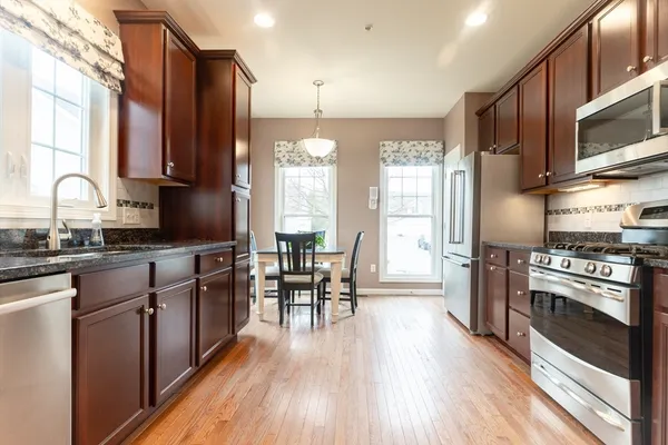 $1,225,000 | 30 Sienna Lane, Unit 30, Natick, MA 01760