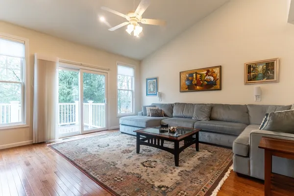 $1,225,000 | 30 Sienna Lane, Unit 30, Natick, MA 01760