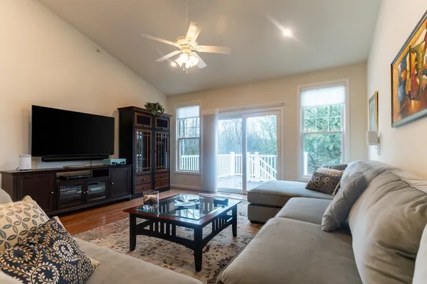 $1,225,000 | 30 Sienna Lane, Unit 30, Natick, MA 01760