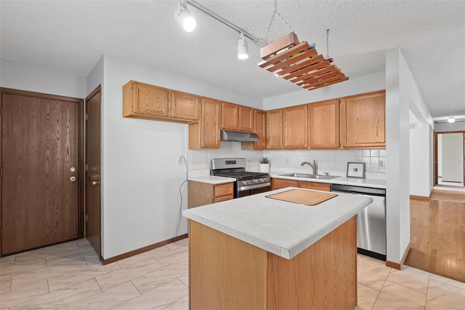 421 Talbert Court Ballwin, MO 63021 - Photo 11 of 32 Gallery Image 11