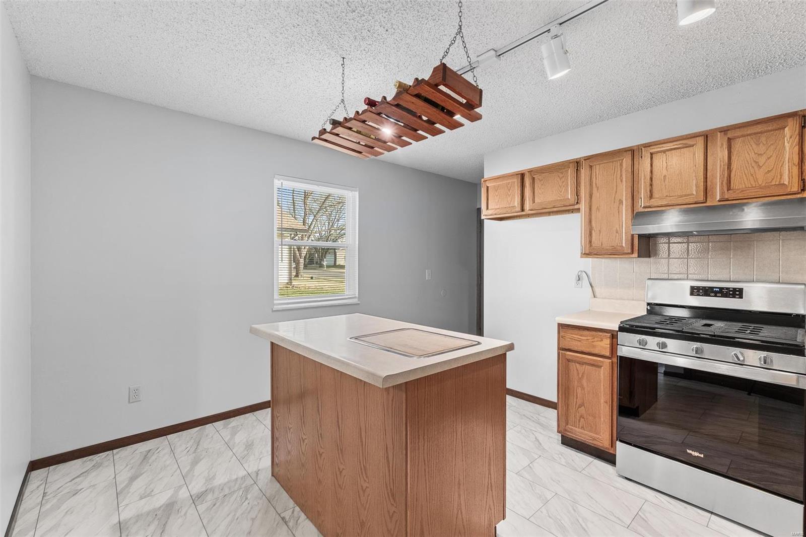 421 Talbert Court Ballwin, MO 63021 - Photo 13 of 32 Gallery Image 13