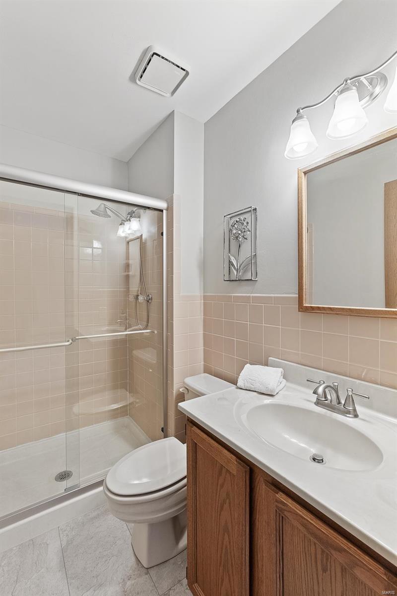 421 Talbert Court Ballwin, MO 63021 - Photo 17 of 32 Gallery Image 17