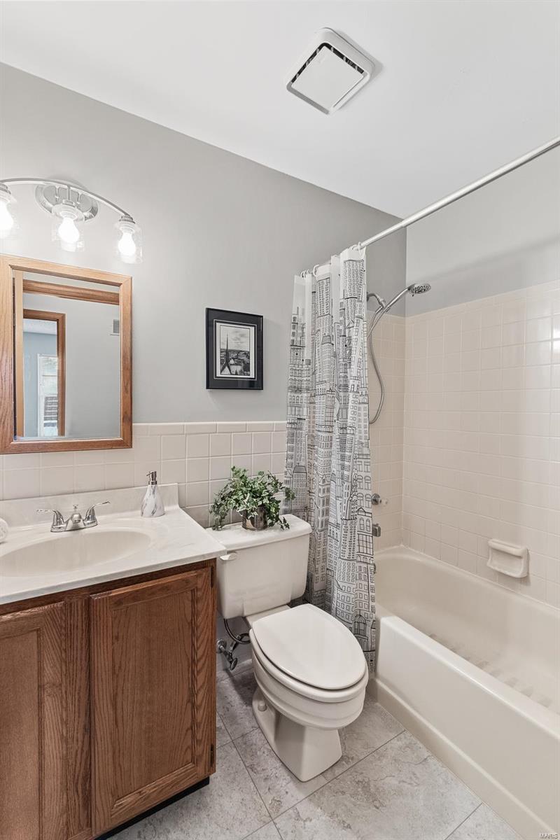 421 Talbert Court Ballwin, MO 63021 - Photo 23 of 32 Gallery Image 23