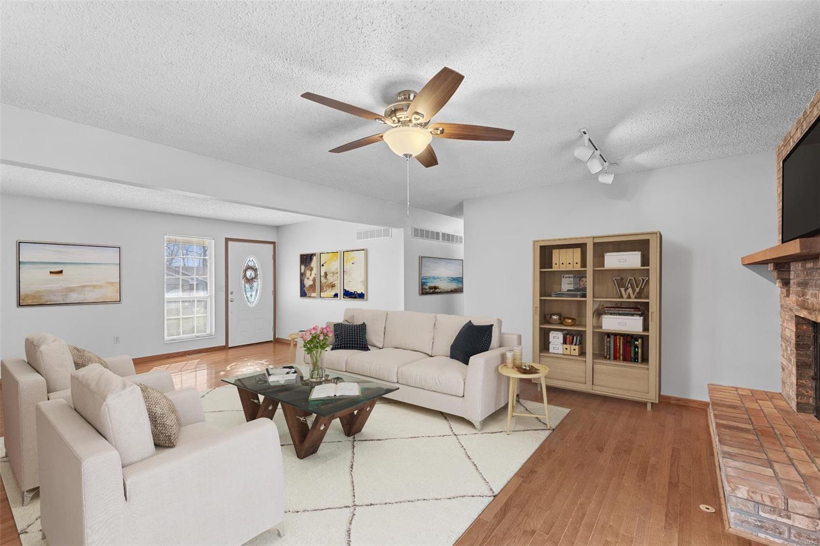 421 Talbert Court Ballwin, MO 63021 - Photo 5 of 32 Gallery Image 5