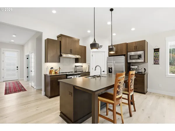 $814,000 | 250 Lower Basso Circle, Stevenson, WA 98648