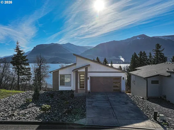 $814,000 | 250 Lower Basso Circle, Stevenson, WA 98648