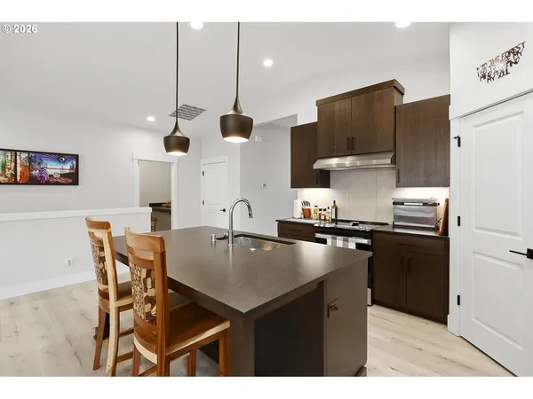 $814,000 | 250 Lower Basso Circle, Stevenson, WA 98648