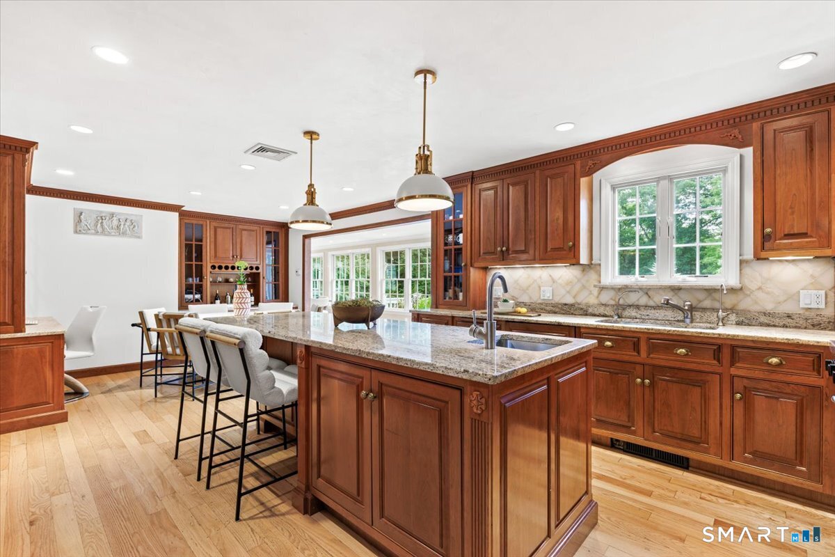 248 Turtle Back Road New Canaan, CT 06840 - Photo 8 of 39 Gallery Image 8