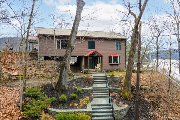 $890,000 | 65 Mine Dock Road, Fort Montgomery, NY 10922