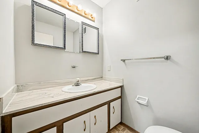 $133,000 | 183 Little Canada Road East, Unit 302, Little Canada, MN 55117