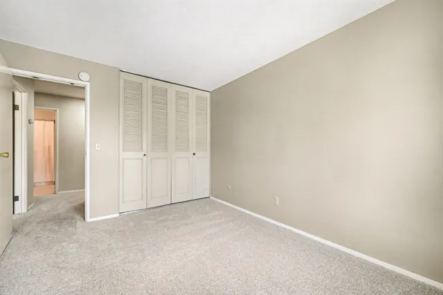 $133,000 | 183 Little Canada Road East, Unit 302, Little Canada, MN 55117