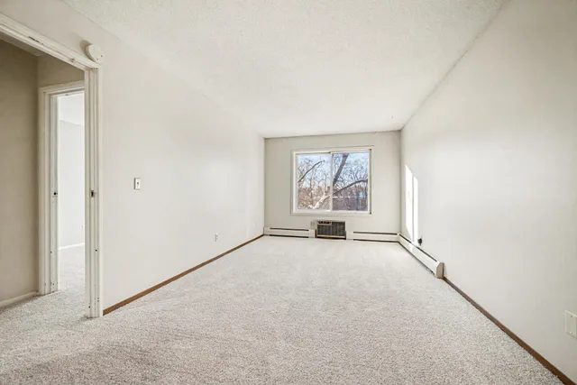 $133,000 | 183 Little Canada Road East, Unit 302, Little Canada, MN 55117