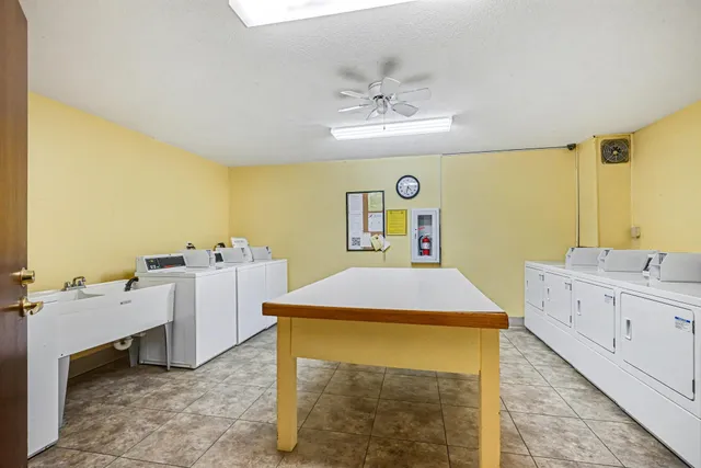 $133,000 | 183 Little Canada Road East, Unit 302, Little Canada, MN 55117