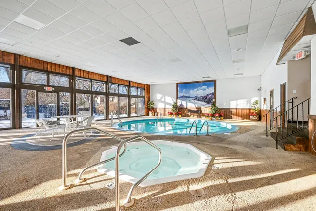 $133,000 | 183 Little Canada Road East, Unit 302, Little Canada, MN 55117