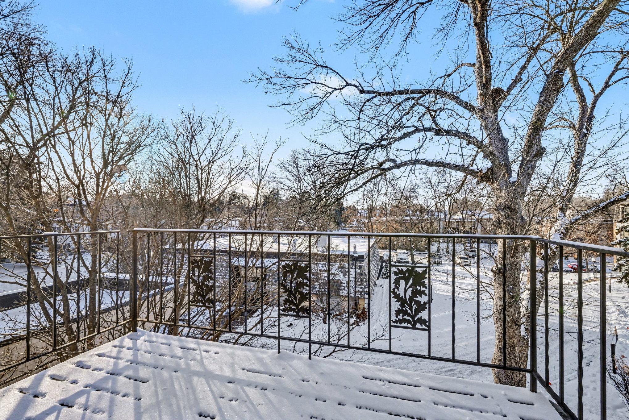 183 Little Canada Road East, Unit 302 Little Canada, MN 55117 - Photo 3 of 32