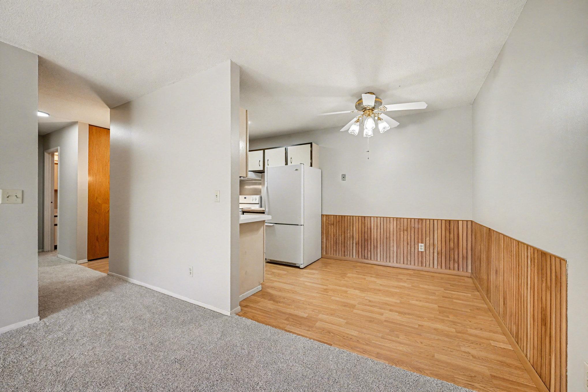 183 Little Canada Road East, Unit 302 Little Canada, MN 55117 - Photo 6 of 32