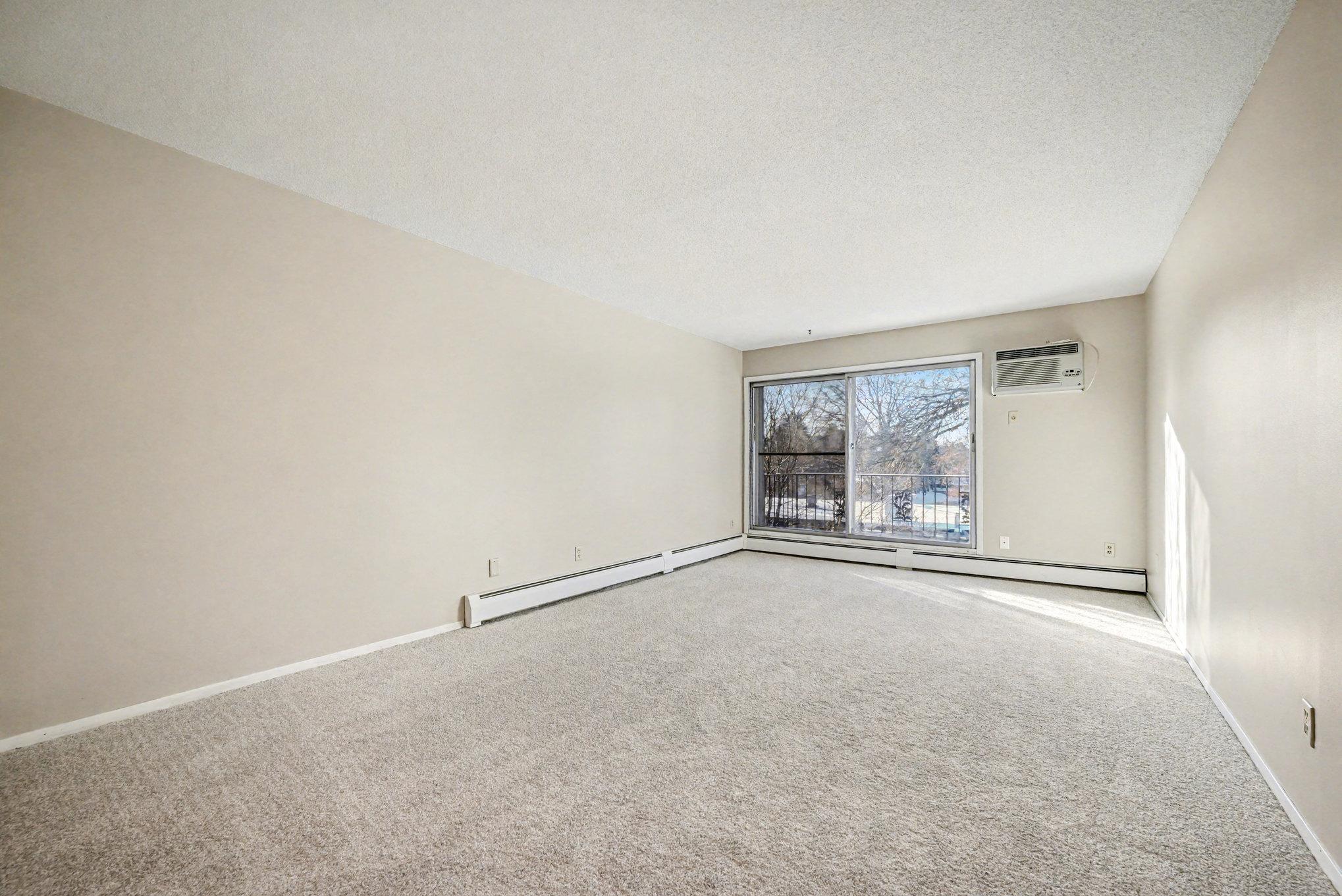 183 Little Canada Road East, Unit 302 Little Canada, MN 55117 - Photo 9 of 32