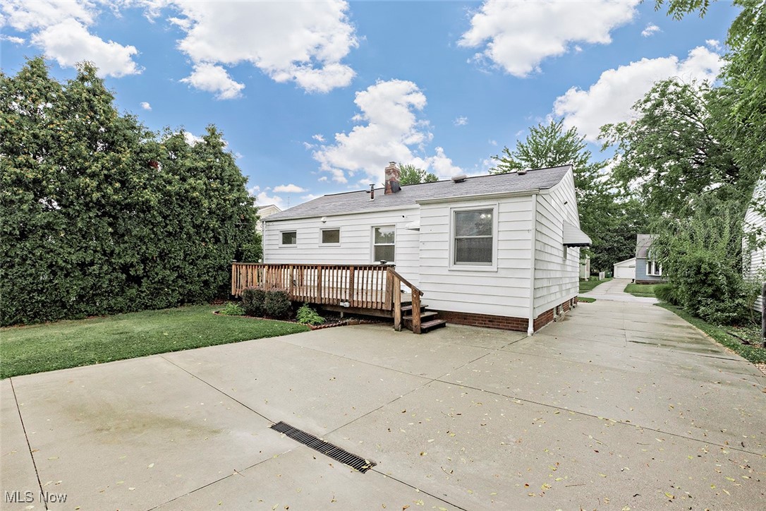 30413 Forestgrove Road Willowick, OH 44095 - Photo 30 of 35
