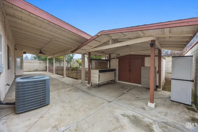 a picture of floor plan