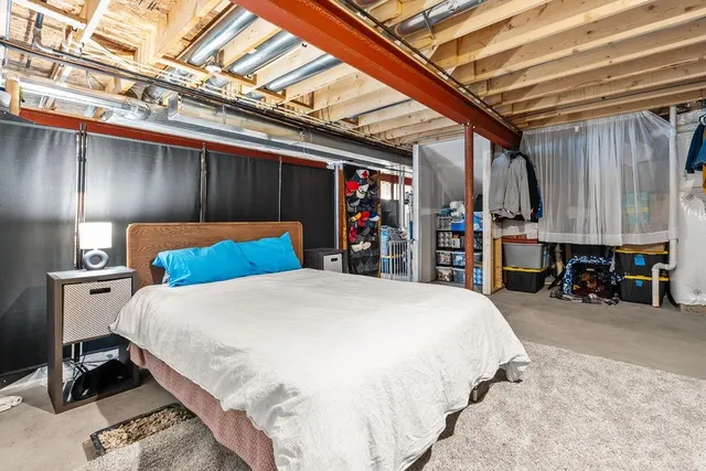 $369,999 | 725 Cloverleaf Drive, Marengo, IL 60152