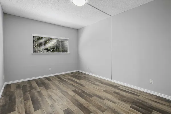 $1,750 | 7065 North Holiday Drive, Galveston, TX 77550
