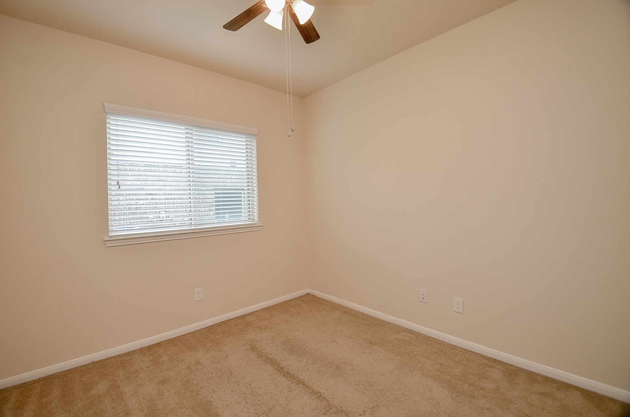 2227 Leonetti Lane Rosenberg, TX 77471 - Photo 14 of 47 2nd bedroom
