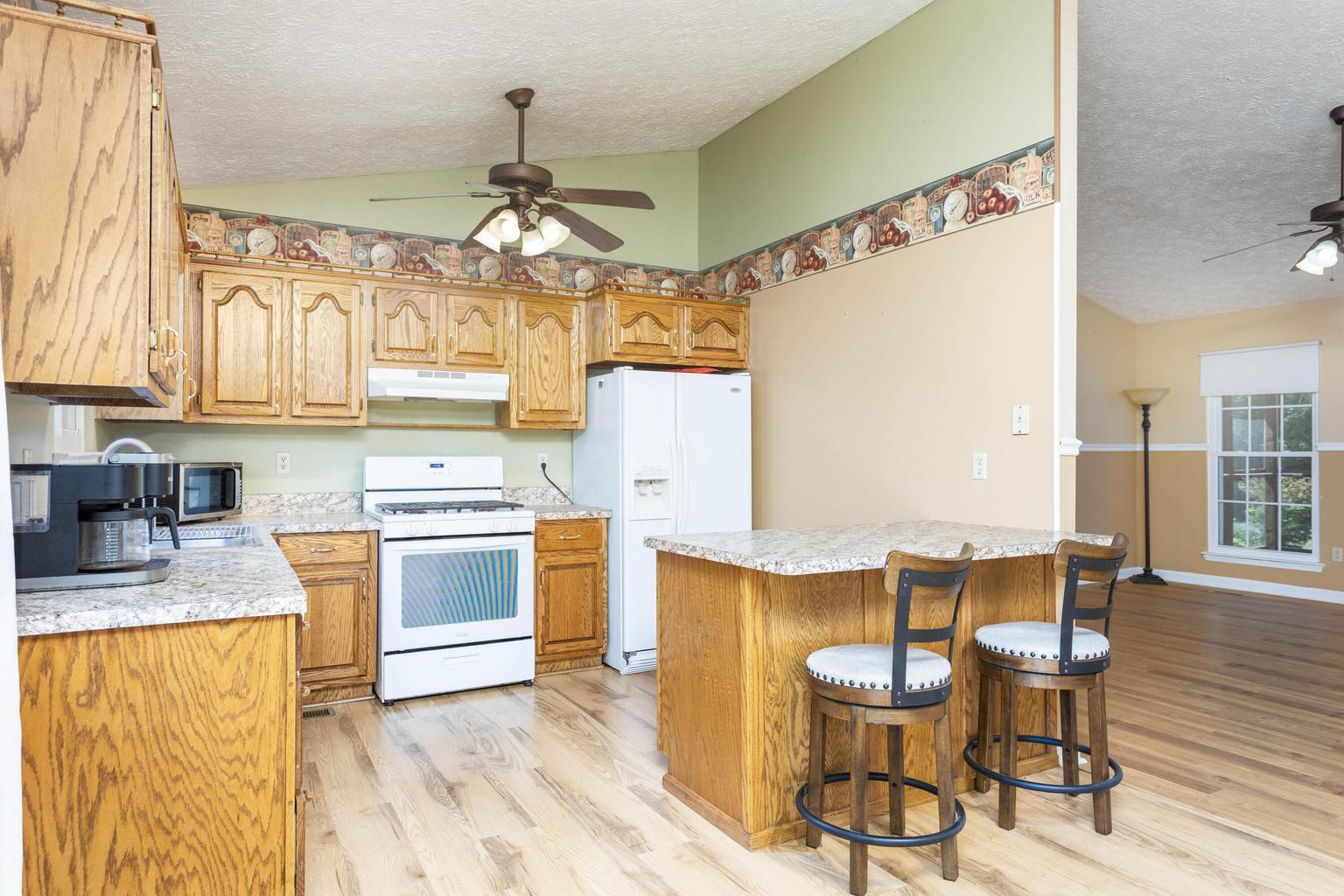 407 Sable Road Spring City, TN 37381 - Photo 3 of 47 Kitchen