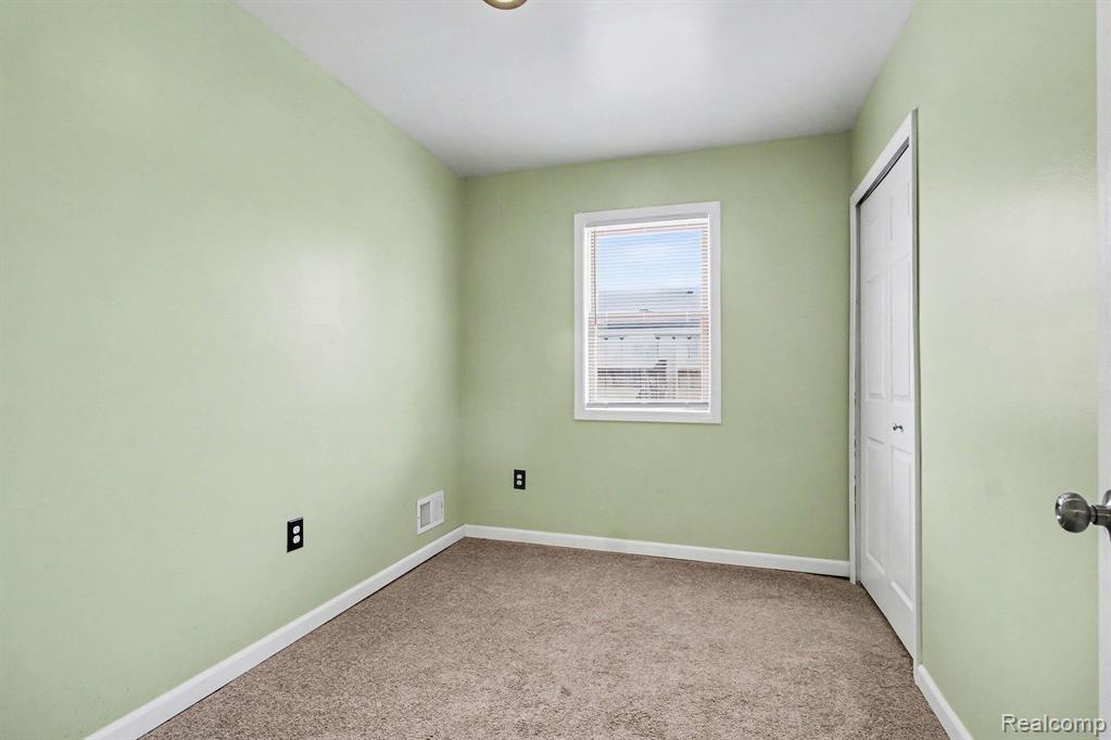 27025 Notre Dame Street Inkster, MI 48141 - Photo 17 of 27
