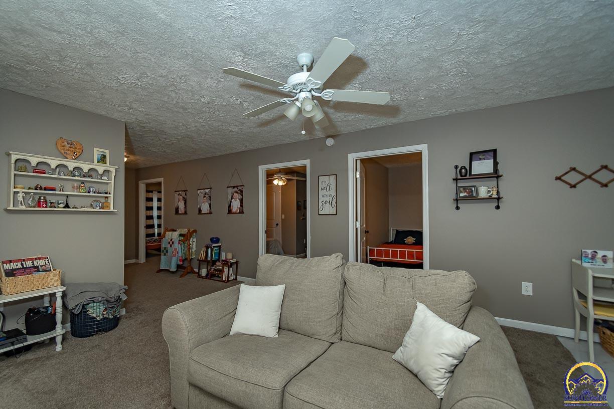 13918 Railroad Street Perry, KS 66073 - Photo 18 of 34 Gallery Image 18