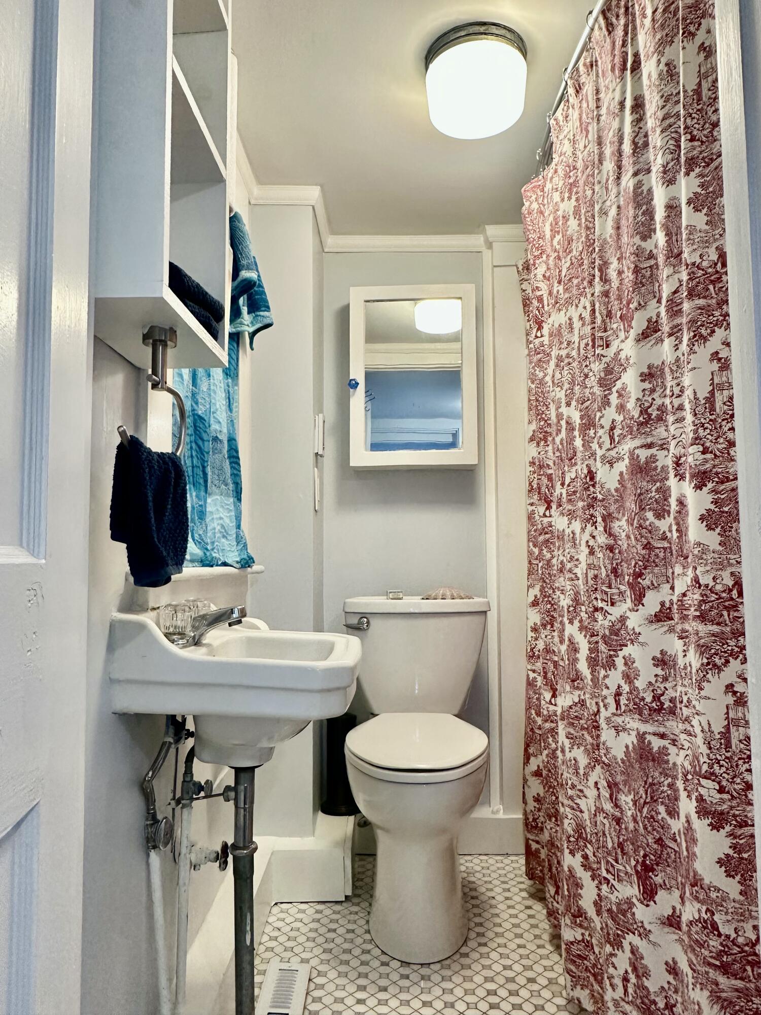 62 Pine Avenue Hyannis, MA 02601 - Photo 19 of 36 IMG_6905 2