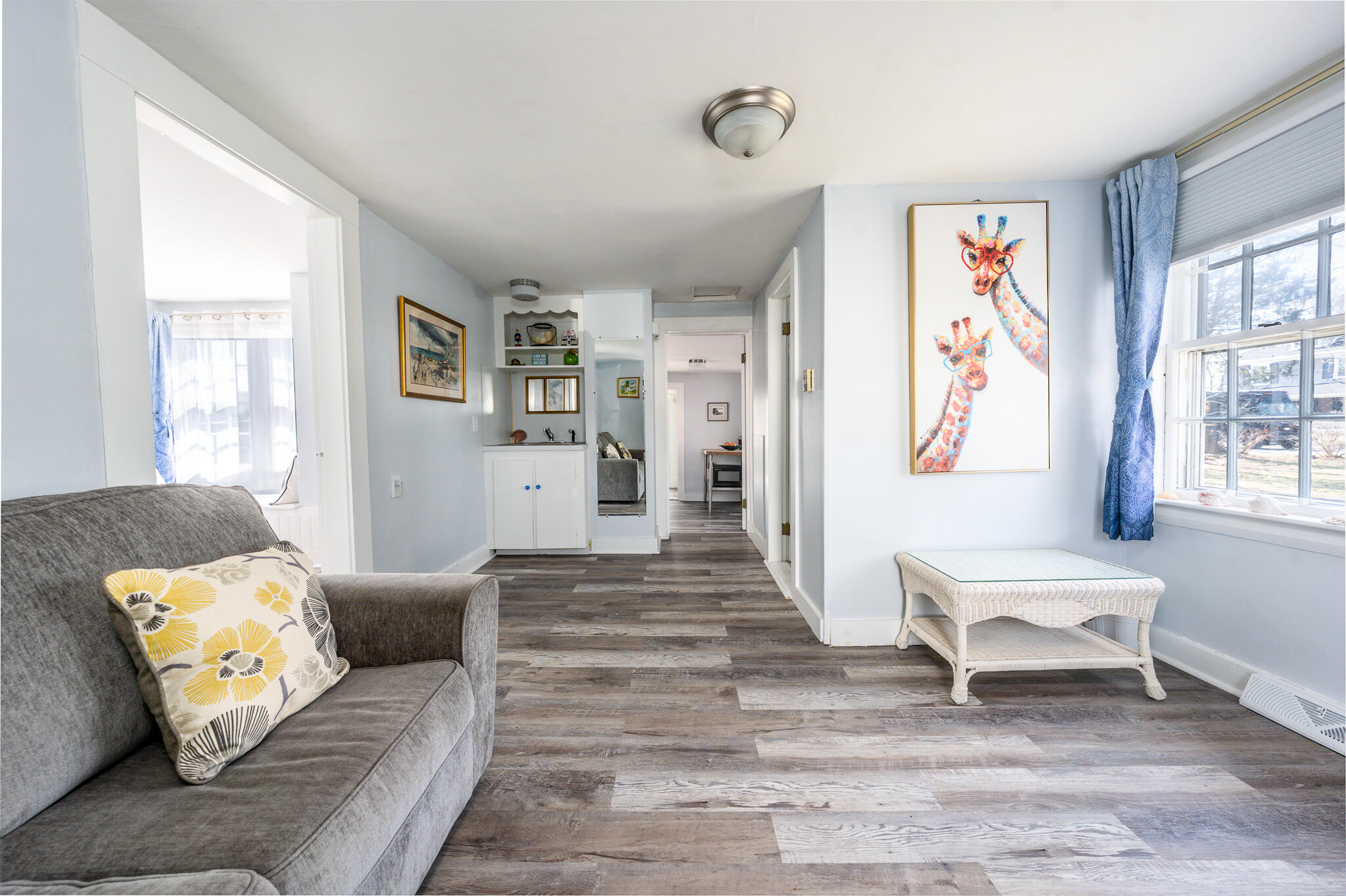 62 Pine Avenue Hyannis, MA 02601 - Photo 2 of 36 livroom1