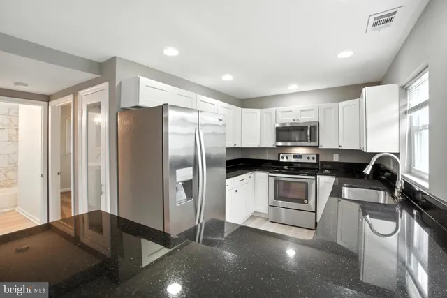 $299,900 | 11 Torque Way, Baltimore, MD 21220