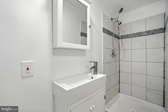 $299,900 | 11 Torque Way, Baltimore, MD 21220