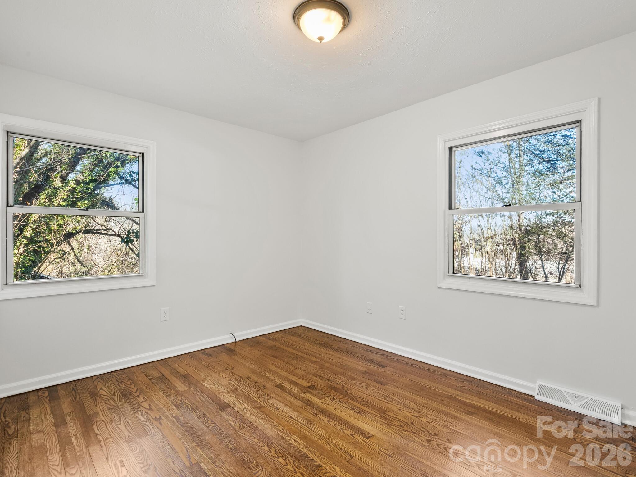 51 West Chapel Road Asheville, NC 28803 - Photo 17 of 23