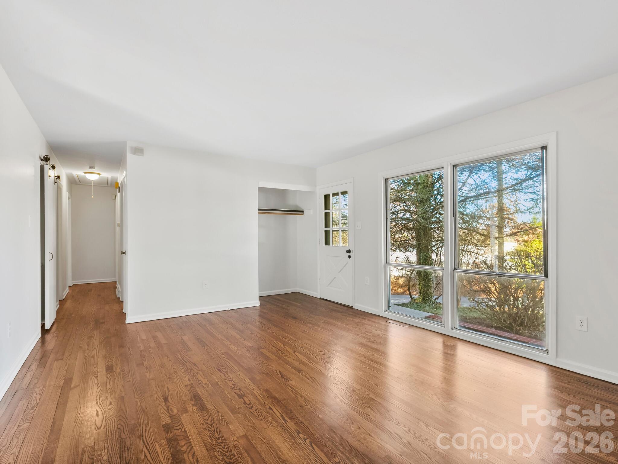 51 West Chapel Road Asheville, NC 28803 - Photo 3 of 23