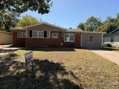 $1,850 | 414 East Tucker Boulevard, Arlington, TX 76010