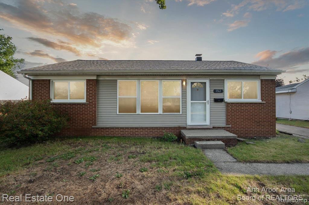 1361 Duncan Avenue Ypsilanti, MI 48198 - Photo 1 of 16 Front Ex.