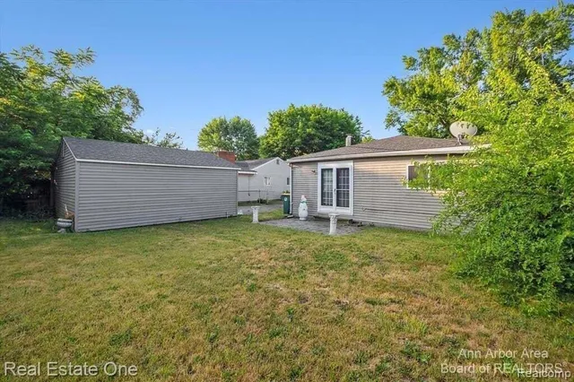 $2,100 | 1361 Duncan Avenue, Ypsilanti, MI 48198