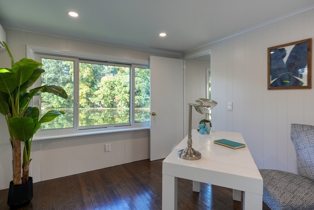 9 Stonecleve Road Wellesley, MA 02482 - Photo 16 of 39