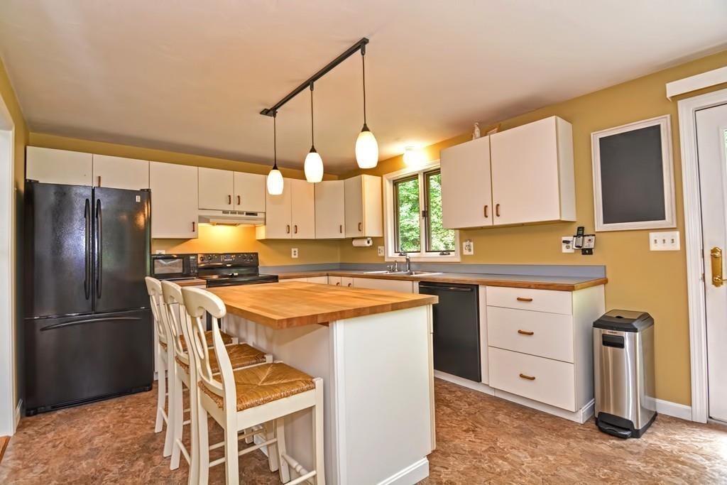 110 New Boston Road Sturbridge, MA 01566 - Photo 5 of 42