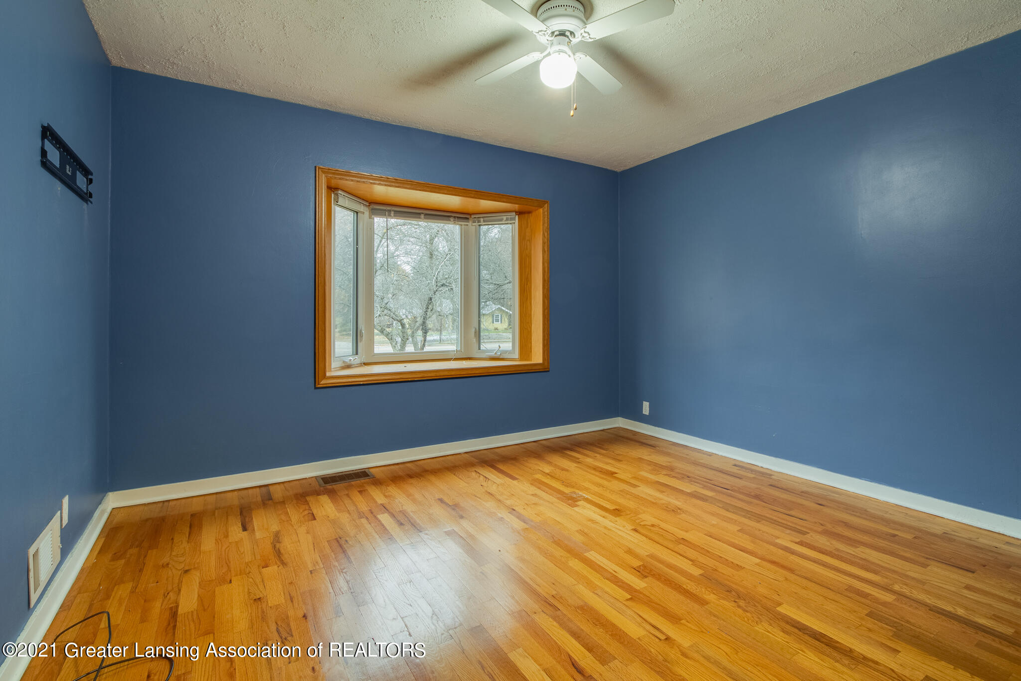 2367 Mt Hope Road Okemos, MI 48864 - Photo 12 of 33 2367_Mt_Hope_JEFF-23