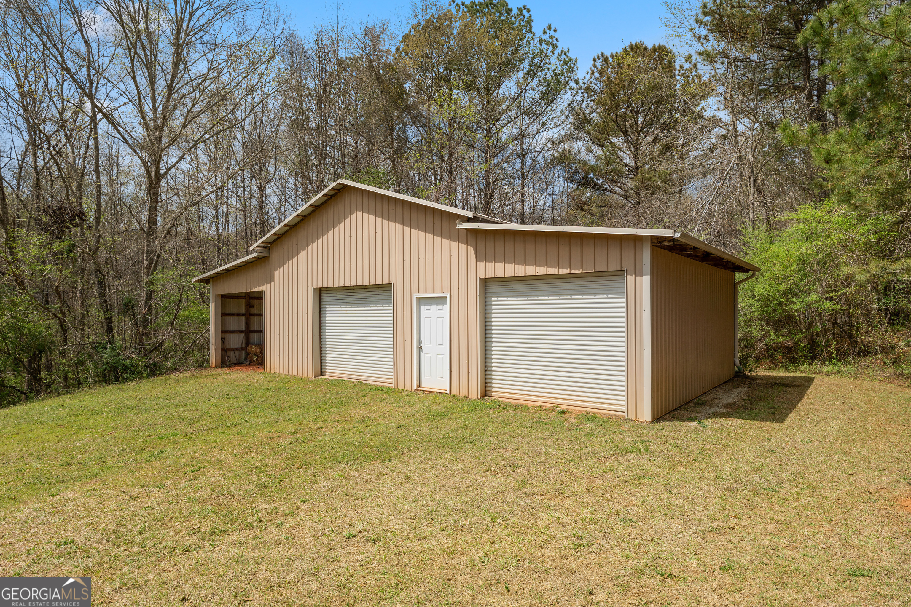 1229 Boggus Road Franklin, GA 30217 - Photo 49 of 68 a house with a outdoor space